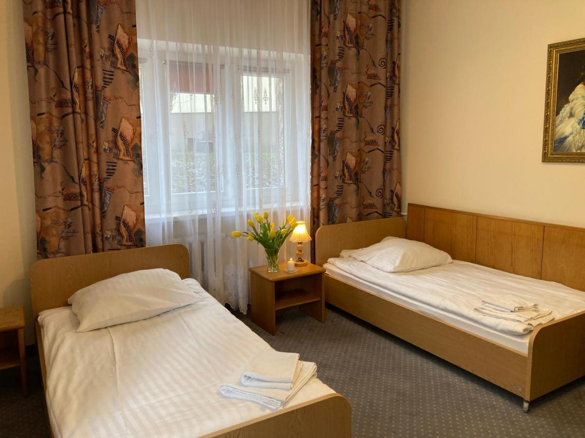 Bed and Breakfast Karat Varsavia Esterno foto
