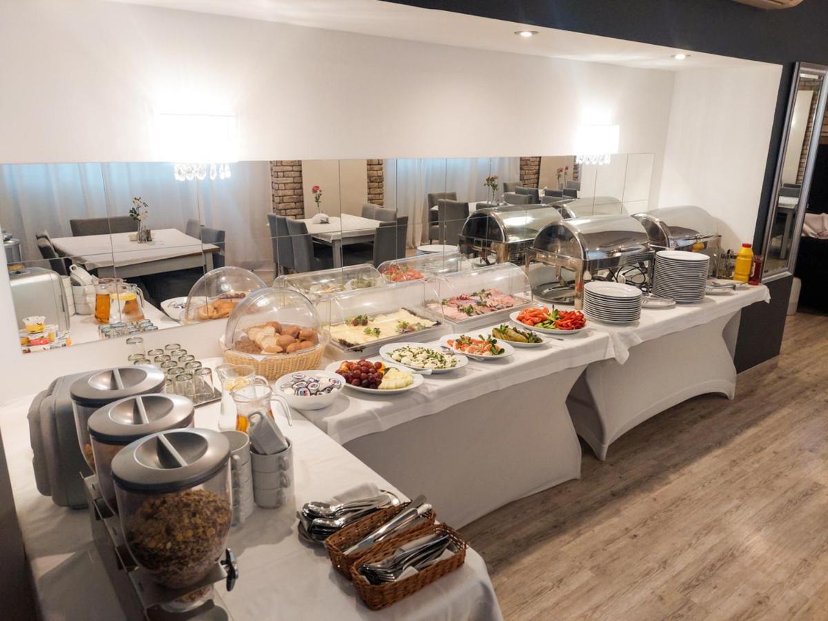 Bed and Breakfast Karat Varsavia Esterno foto