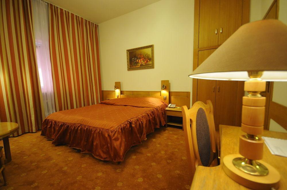 Bed and Breakfast Karat Varsavia Esterno foto